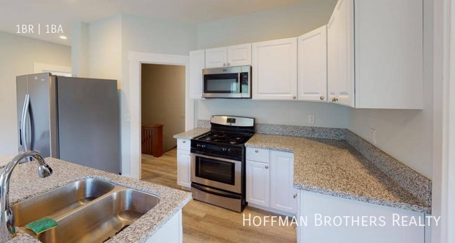 Photo - 1334 S Catalina St