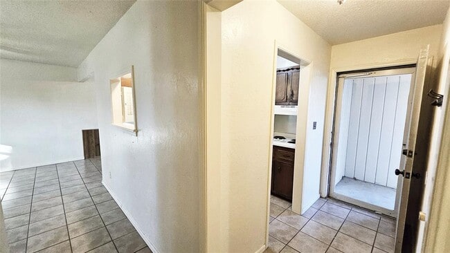 Photo - 132 SW 11th St