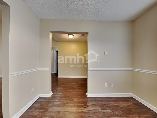 Photo - 249 Longleaf Cir