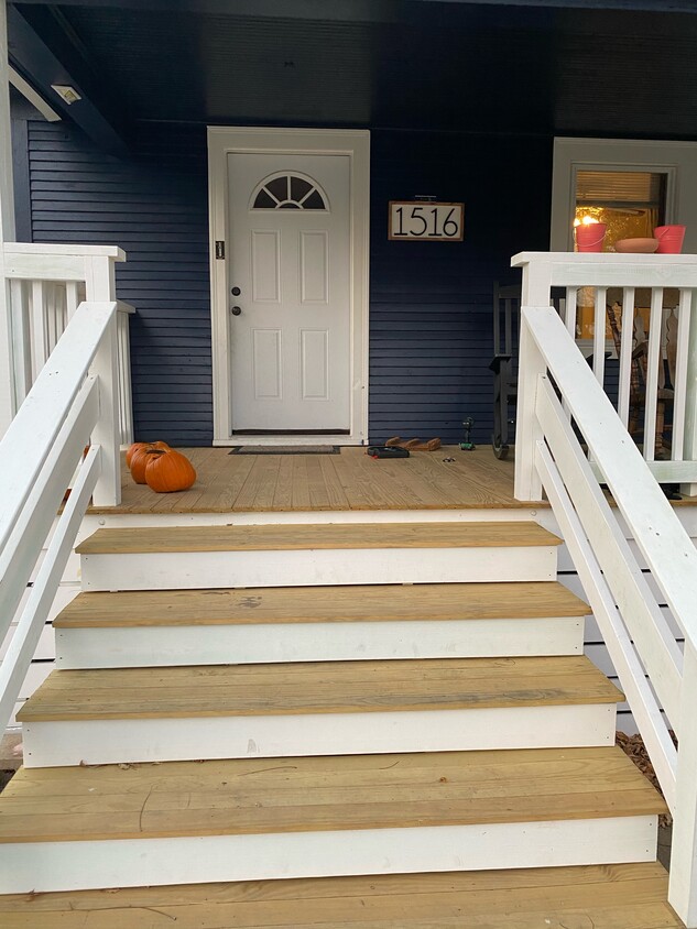 Photo - 1516 Hiatt st (Carter lake, IA)