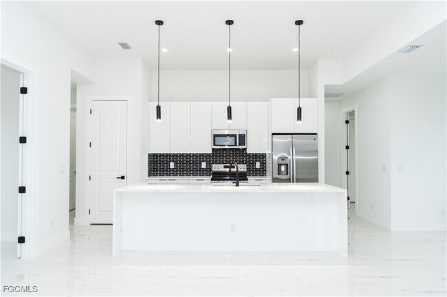 Photo - 903 NE 23rd St