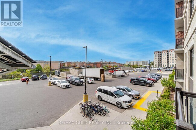 Photo - 39 New Delhi Dr Unité 412