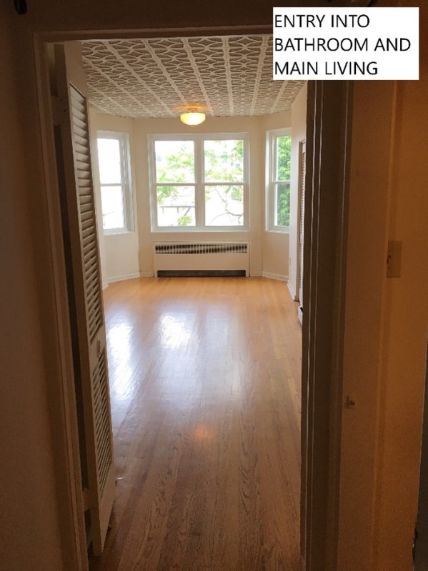 Building Photo - 933 St Paul St Unit B6
