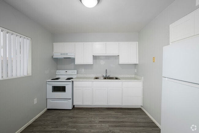 2 habitaciones, 1 baño - 824 pies cuadrados - Cocina - Cedar Springs