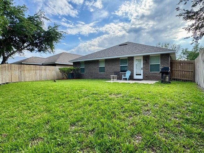 Photo - 6074 Serene Pl