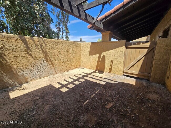 Photo - 715 N Arrowhead Dr