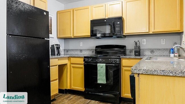 Photo - 335 W 9th St Unit 423.1403801