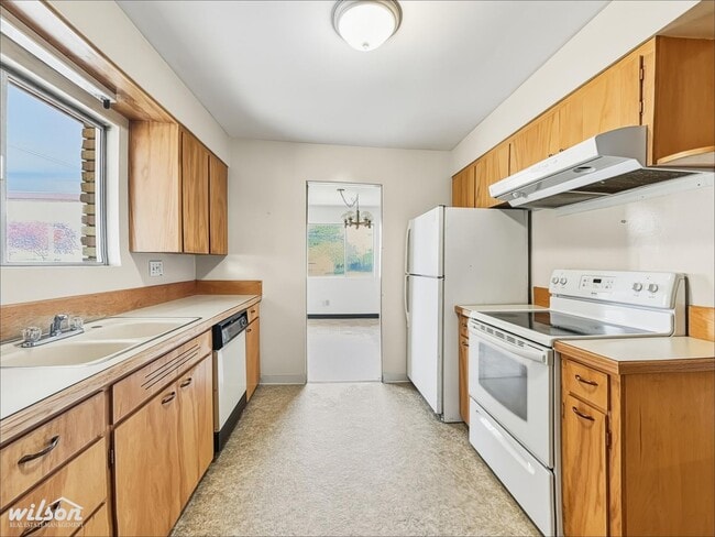 Photo - 904 S 48th Ave Unidad Main