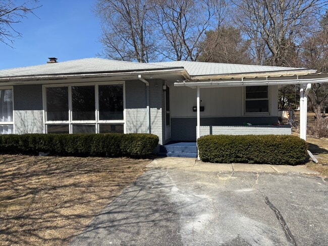 Photo - 11 Brierway Dr Unit B - Right