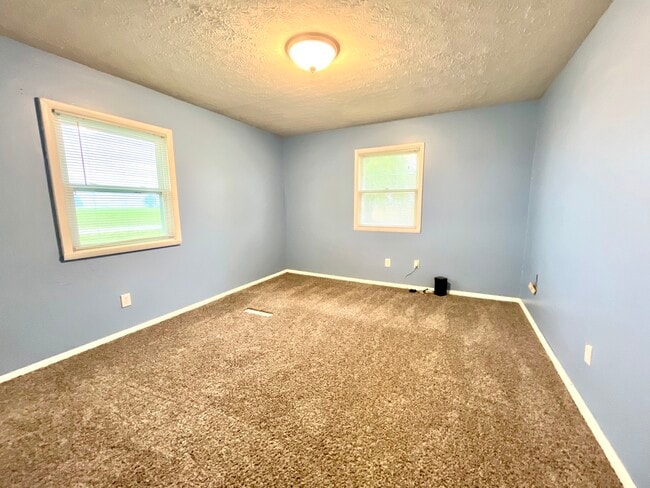 Photo - 1843 County Rd 650 W