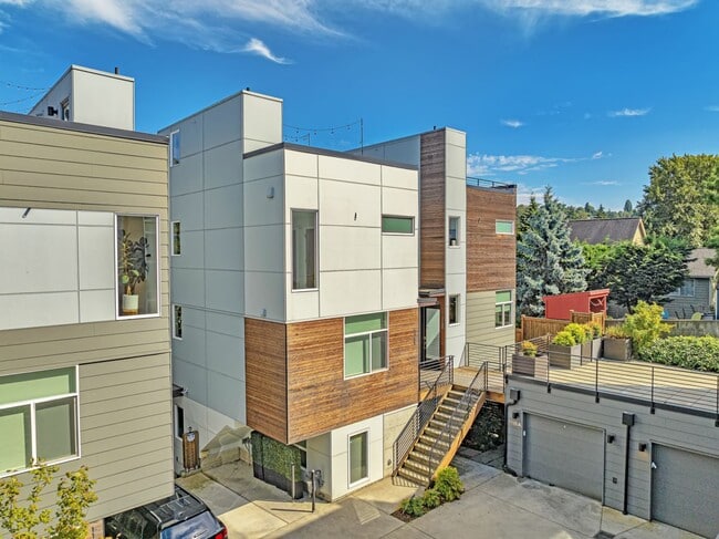 Photo - Great stand alone town home