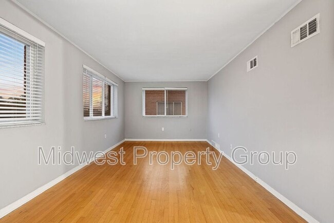 Photo - 2507 S Big Bend Blvd