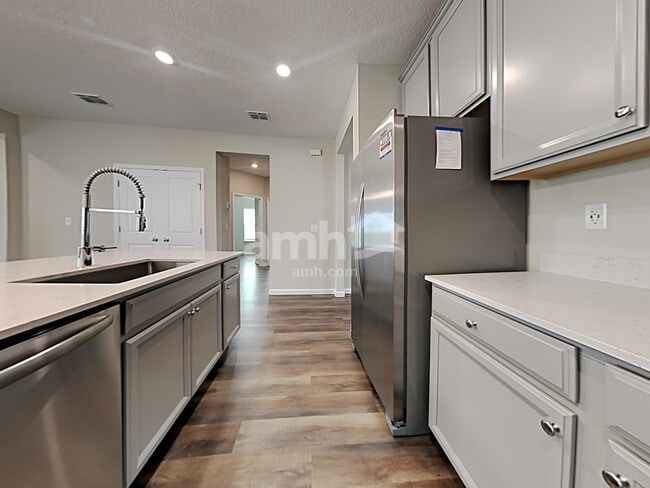 Photo - 163 Spruce Point