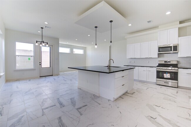 Photo - 2912 El Fenice Ln