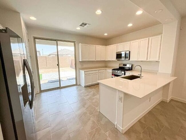 Photo - 4439 N 94th Dr