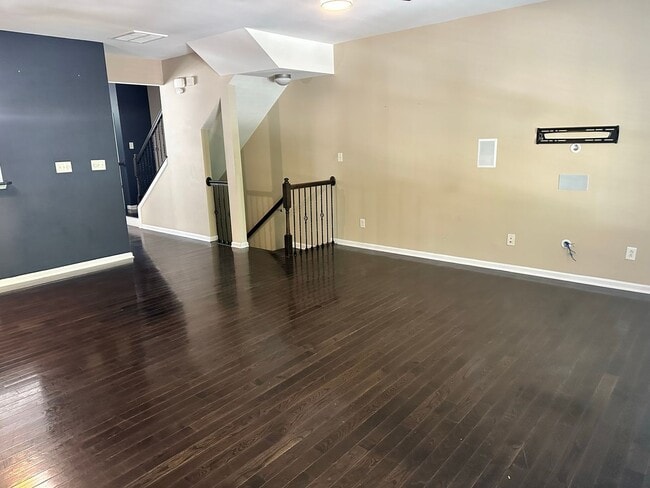 Photo - Amazing Three Bedroom Townhome in Southend!