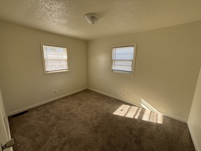 Photo - 307 Murray St