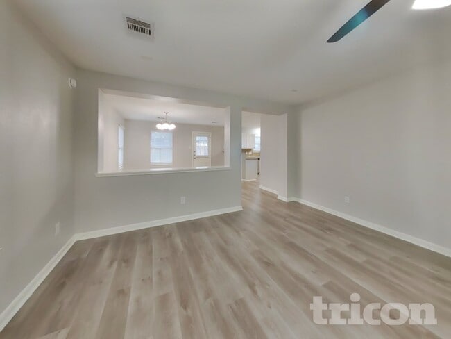 Photo - 6535 Providence View Ln