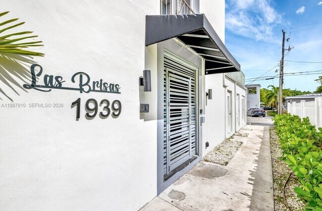 Photo - 1939 Jefferson St Unit 401