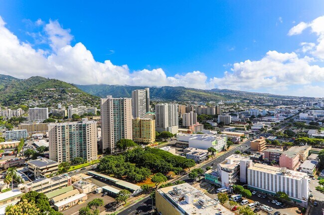 Photo - The Park on Keeaumoku - largest 2-bedroom residence offering 1,074 square feet of interior living... Unidad 2819