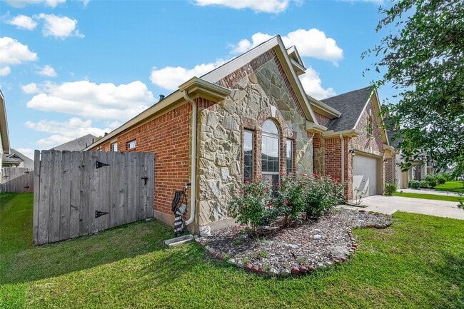 Photo - 20427 Alpine Meadow Pl