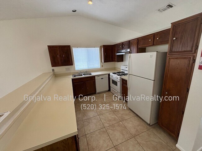 Photo - 3 Bedroom House in Midvale for Rent (Drexel/Midvale Park)