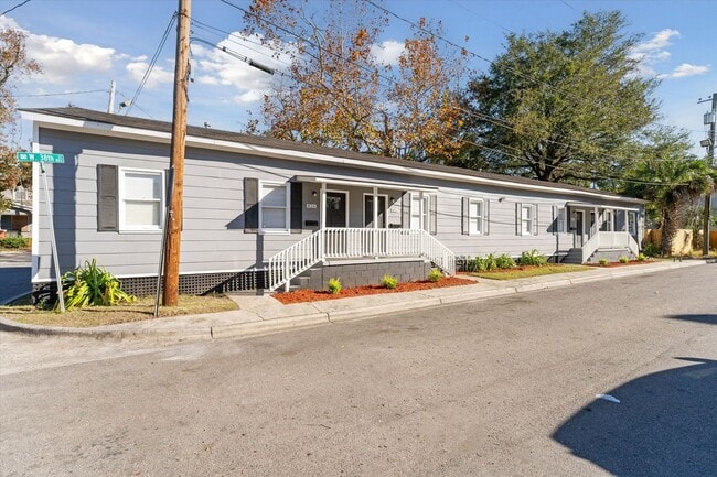 Photo - 816-816 W 38th St Unit 812