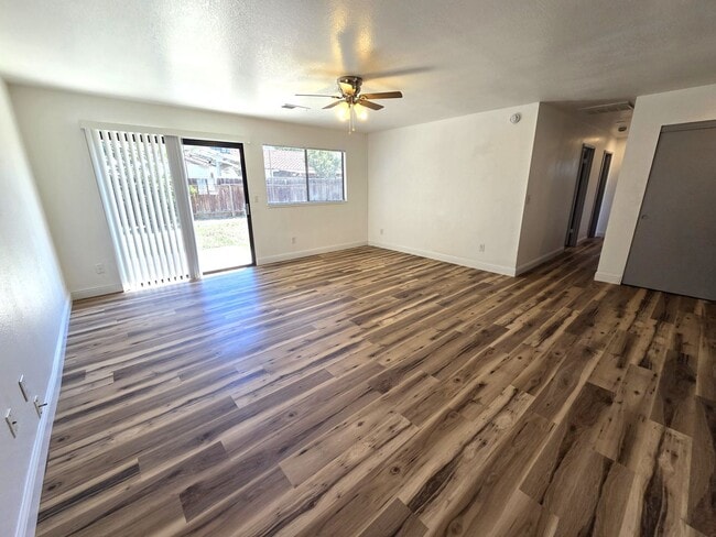 Photo - 1100 N Patsy Dr