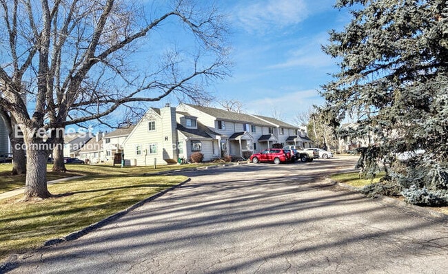 Photo - 2924 Ross Dr