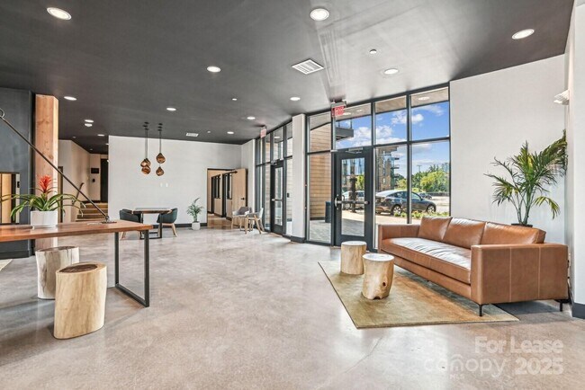 Photo - 1028 Stitch Bnd Wy Unit Longleaf