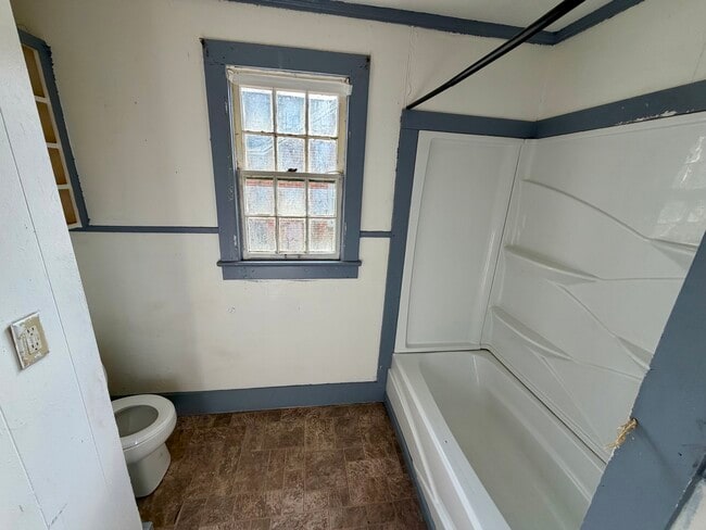 Photo - 1401 12th Ave N