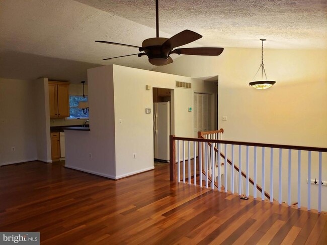Photo - 724 Hillcrest Dr