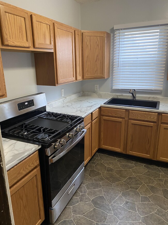 Photo - 1004 Bedford Ave SW