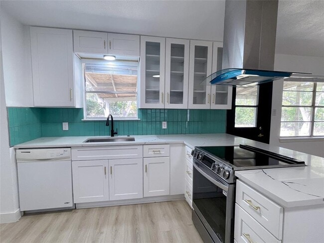 Photo - 1005 Doris Ln