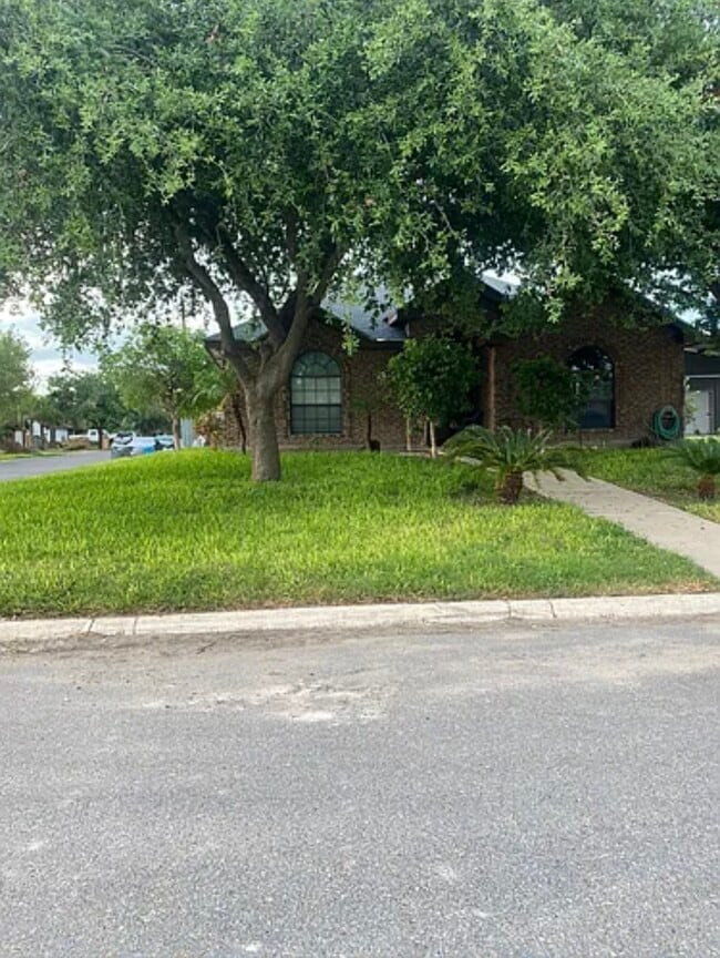 Building Photo - 3501 Viento St Rental