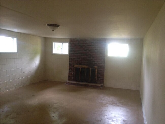 Photo - 6111 Mechanicsville Tpke