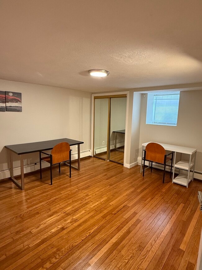 Building Photo - 84 Thorndike St Unit B Rental