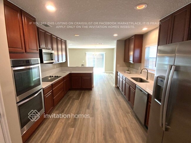 Photo - 354 Auburn Oaks Rd E