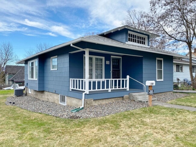 Building Photo - Sweet Home in The Dalles
