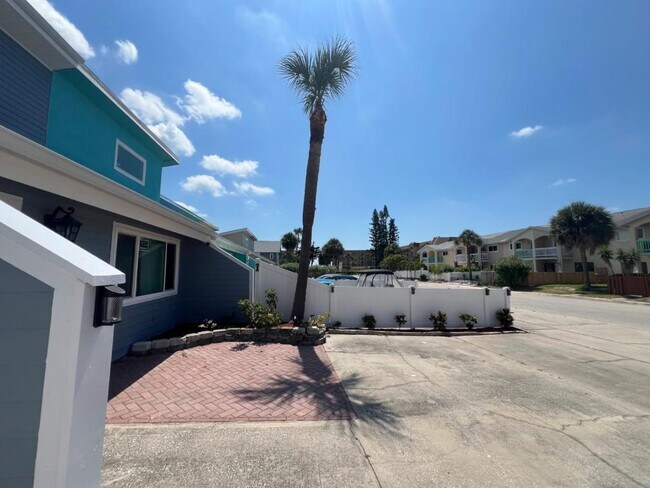 Photo - 354 Chandler St