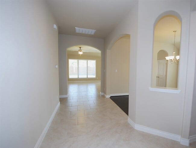 Photo - 5607 S Denham Ridge Ln