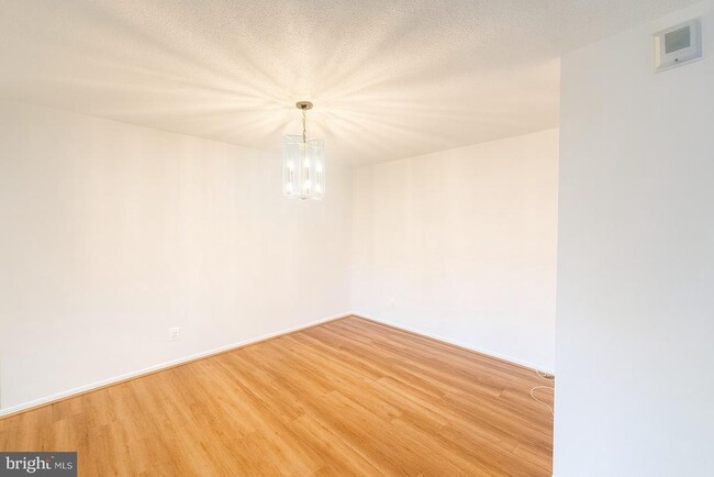 Photo - 8380 Greensboro Dr Unit 903