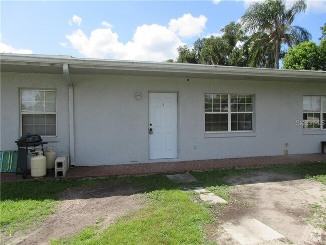 Building Photo - 2150 Barbara Dr Rental