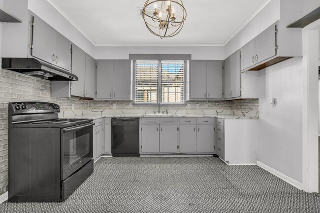 Photo - 2 bed/1 bath apartment