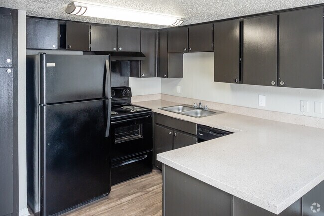 2BR,2.5BA-1374SF