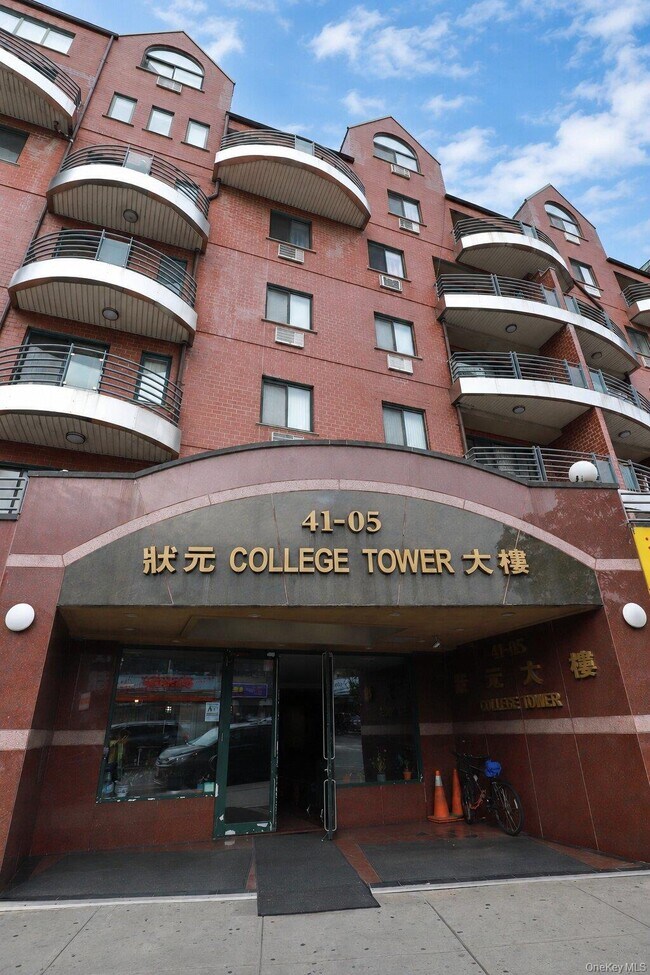 Building Photo - 41-05 College Point Blvd Unit 5I