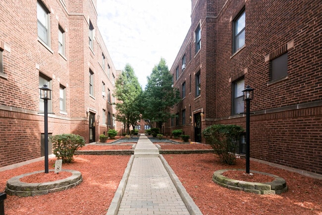 Building Photo - 3754 N Fremont St