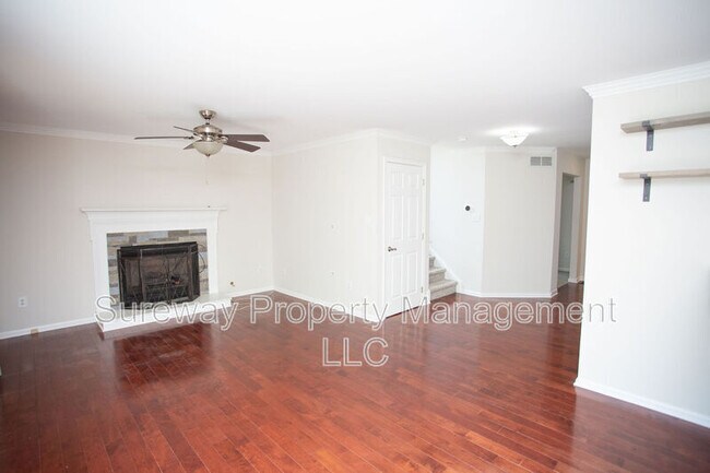 Photo - 24 Kathryn Ct