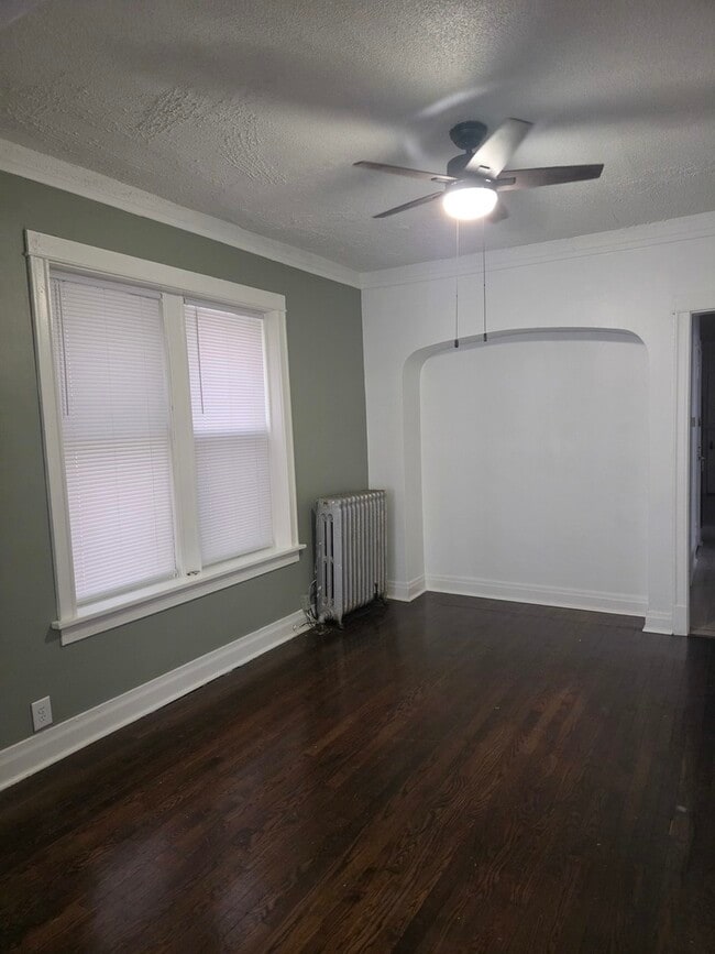 Photo - 2120 S Ridgeway Ave
