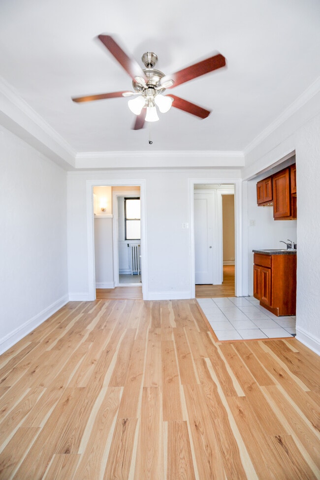 Photo - 6233 N Winthrop Ave Unit #302